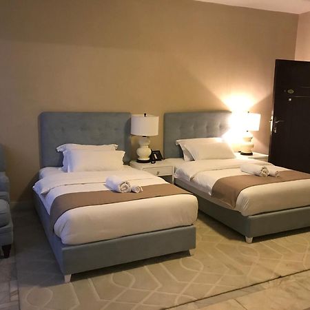 Sunset Inn Monrovia Bagian luar foto