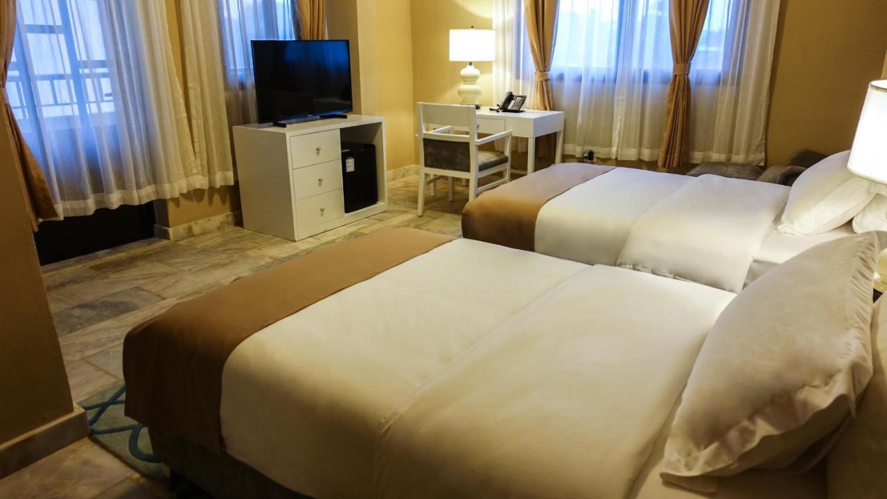 Sunset Inn Monrovia Bagian luar foto